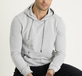 Erkek Sweatshirt ve Gömlek Seçiminde Hangi Tarz Size Hitap Ediyor?